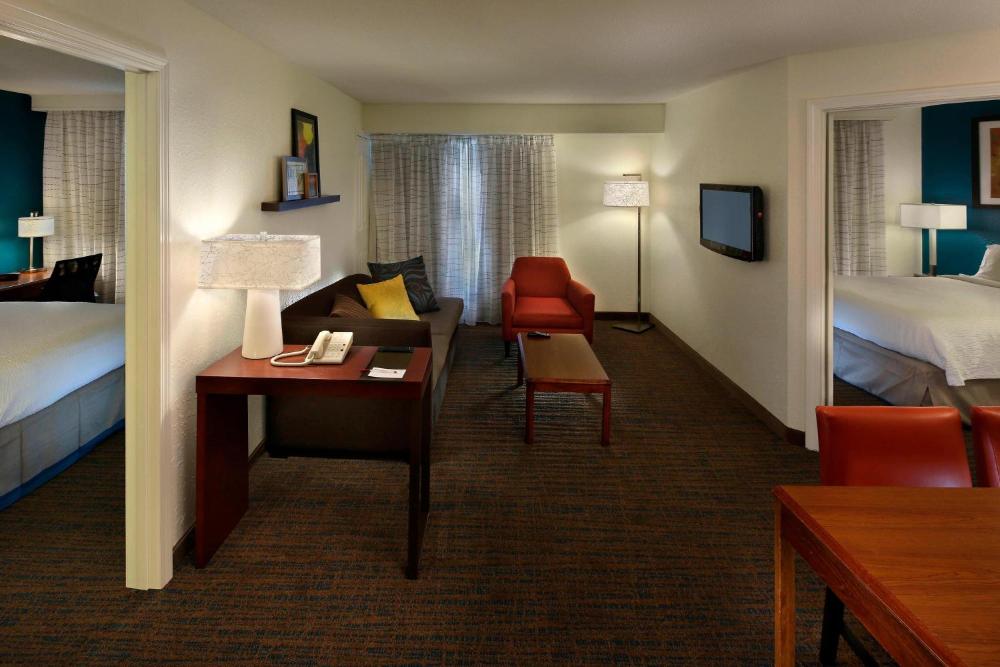Two-Bedroom Suite with Fireplace interior